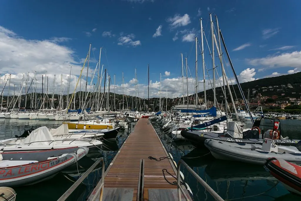 Al Molo Sea View Rooms Lerici Italien
