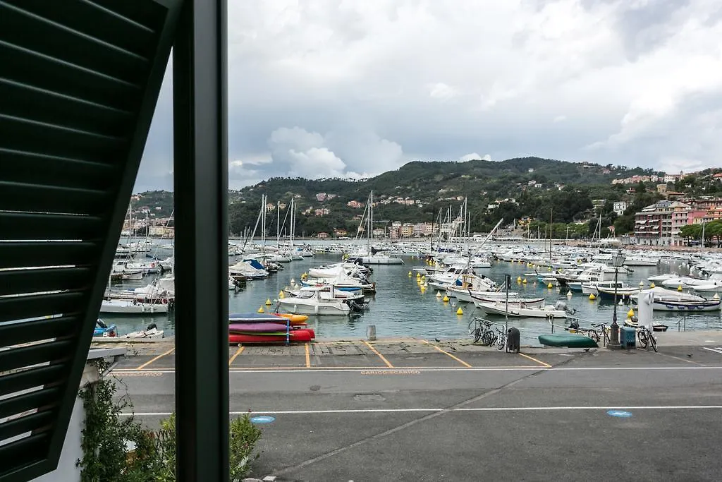 Guest house Al Molo Sea View Rooms Lerici Italy