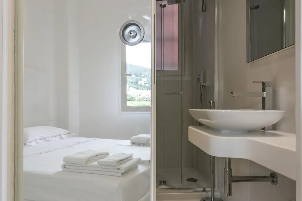 Guest house Al Molo Sea View Rooms Lerici
