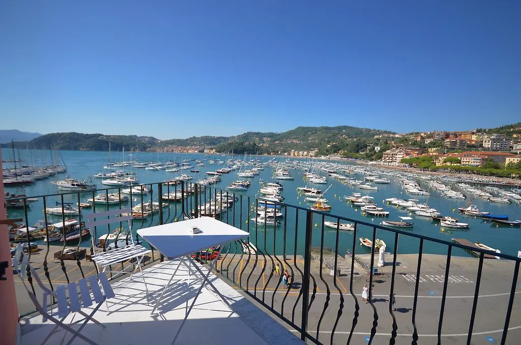 Al Molo Sea View Rooms Lerici