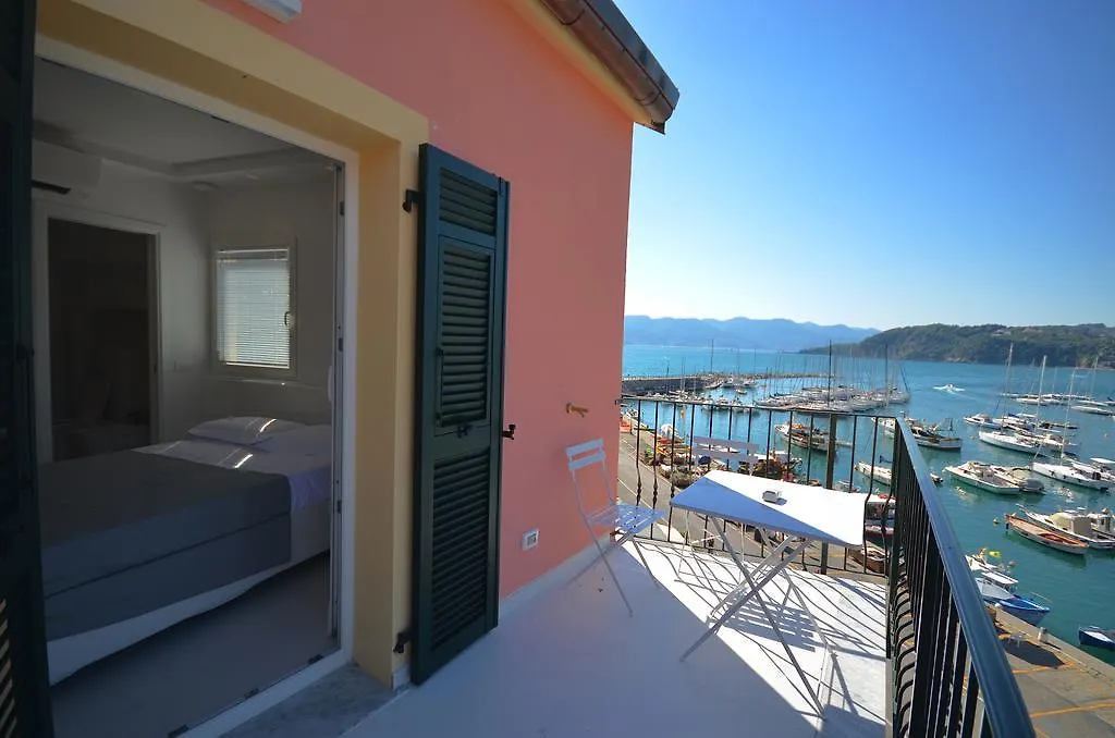 Pensionat Al Molo Sea View Rooms Lerici