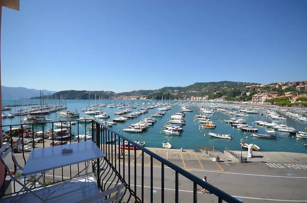 Al Molo Sea View Rooms Lerici Guest house